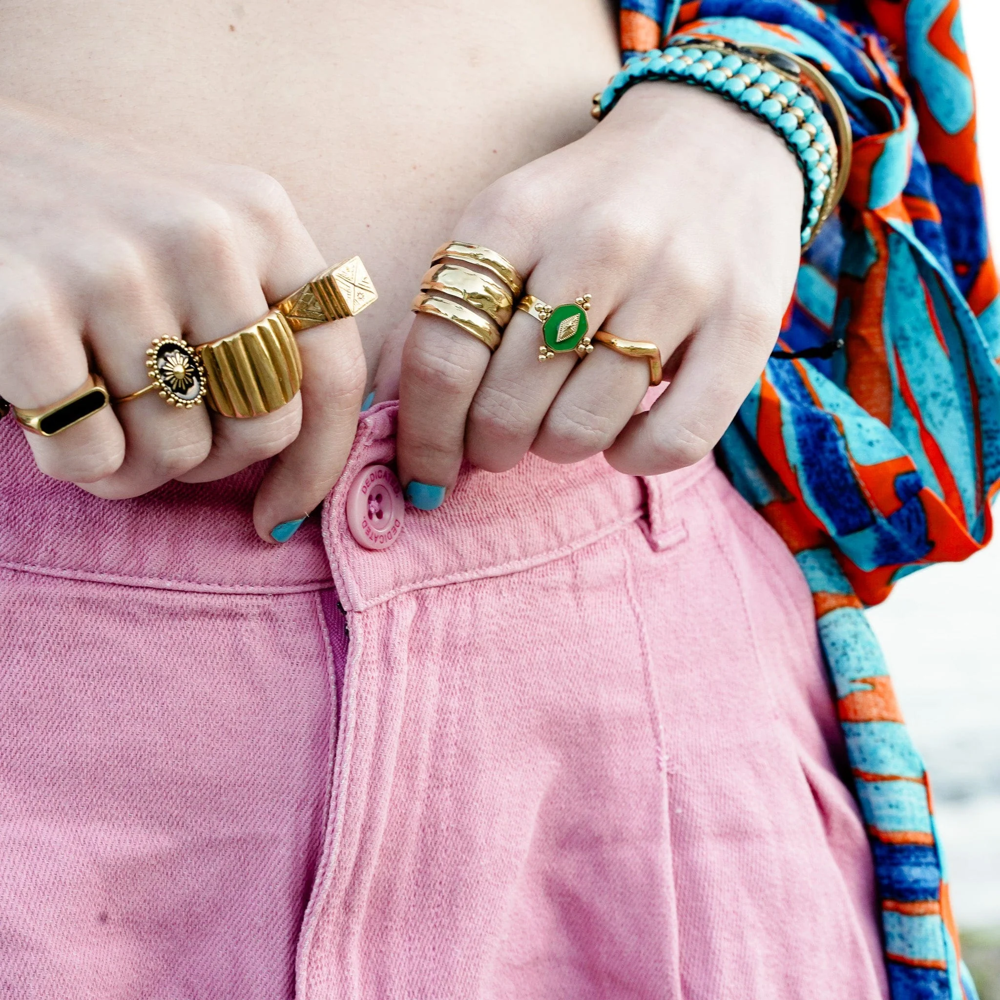 Golden Simplicity Ring - Image 4