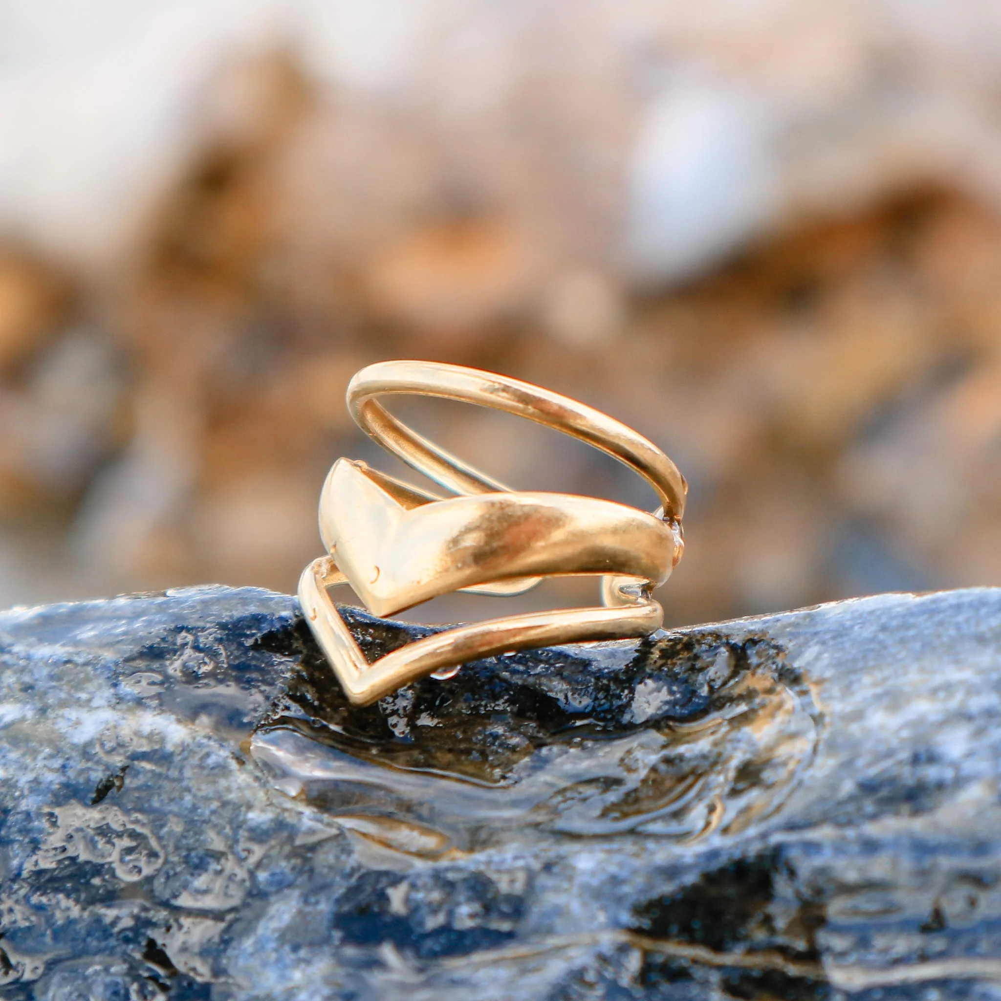 The V-ibe Ring